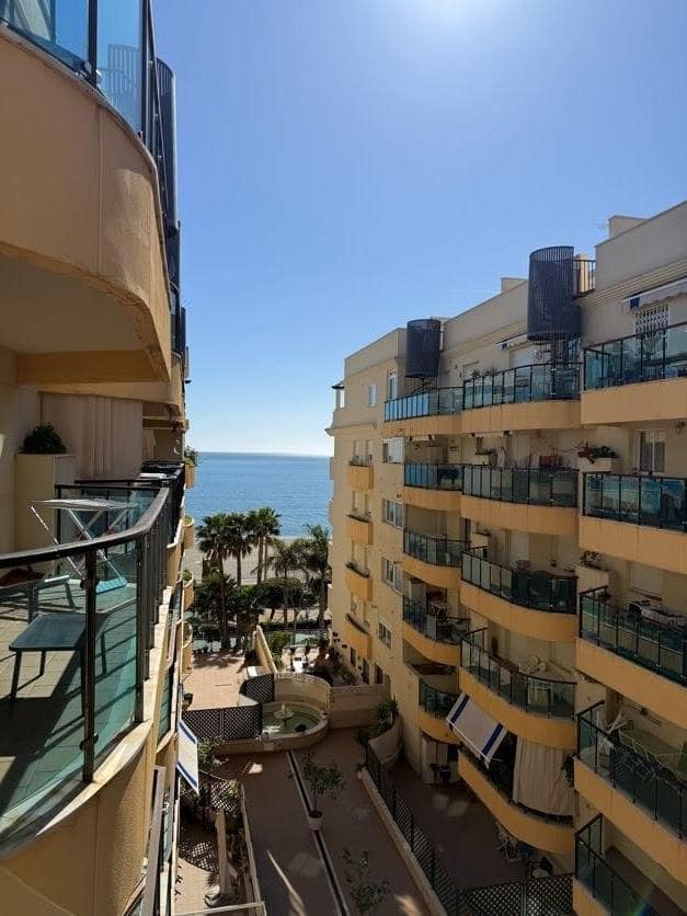 2 bedroom Flat for sale in Estepona - € 320,000 (Ref: 9616088)