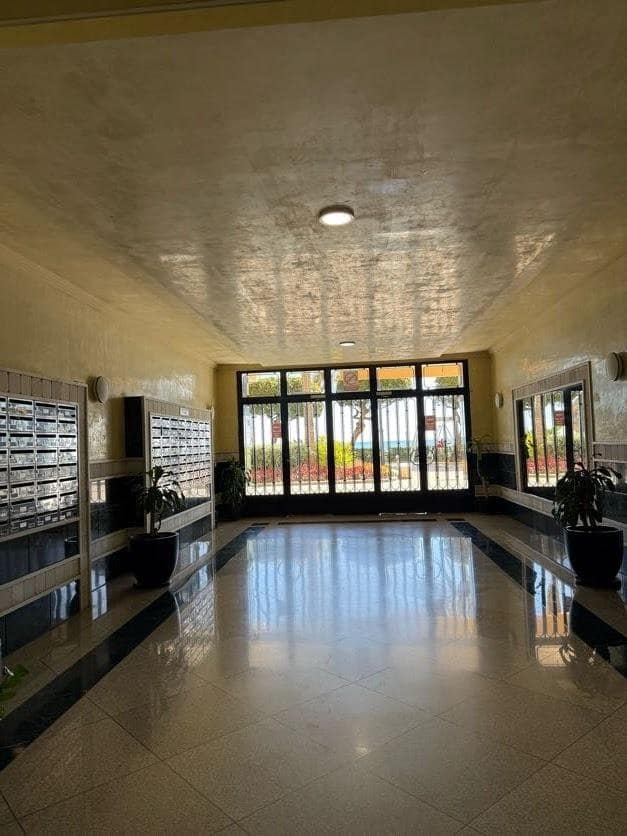 2 bedroom Flat for sale in Estepona - € 320,000 (Ref: 9616088)