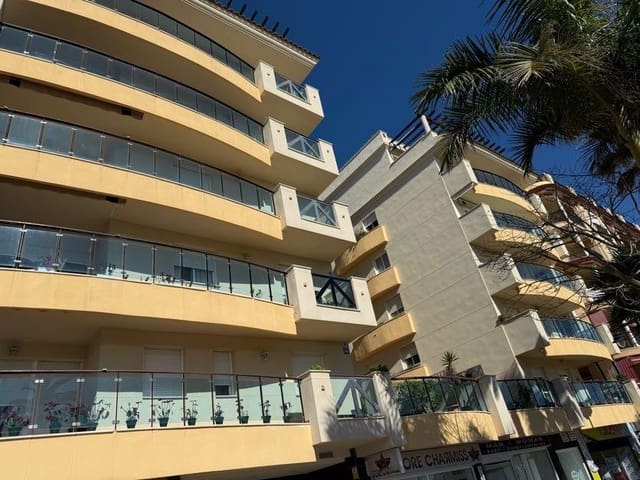 2 bedroom Flat for sale in Puerto de Estepona, Estepona - € 320,000 (Ref: 9616088)