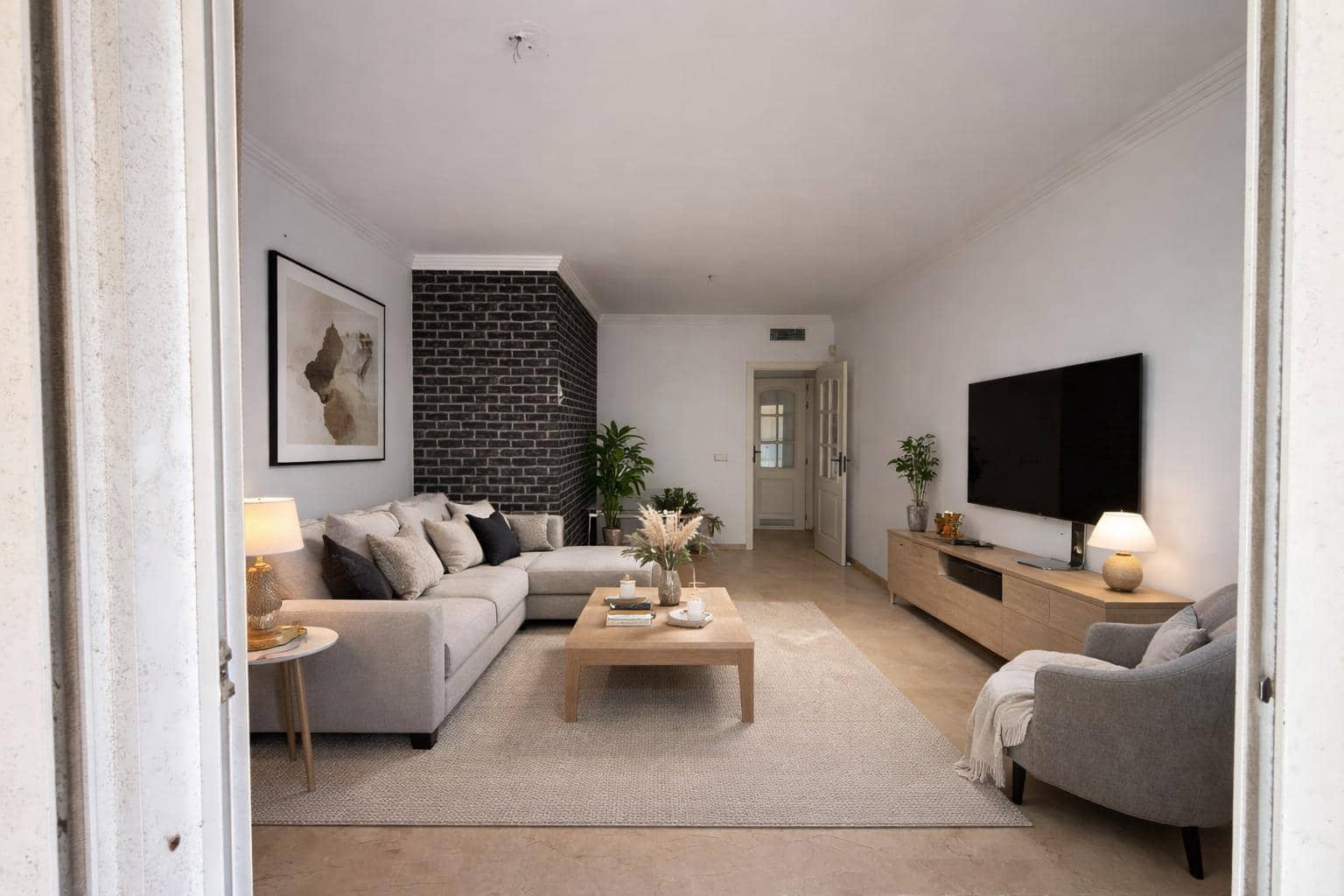 2 bedroom Flat for sale in Estepona - € 320,000 (Ref: 9616088)