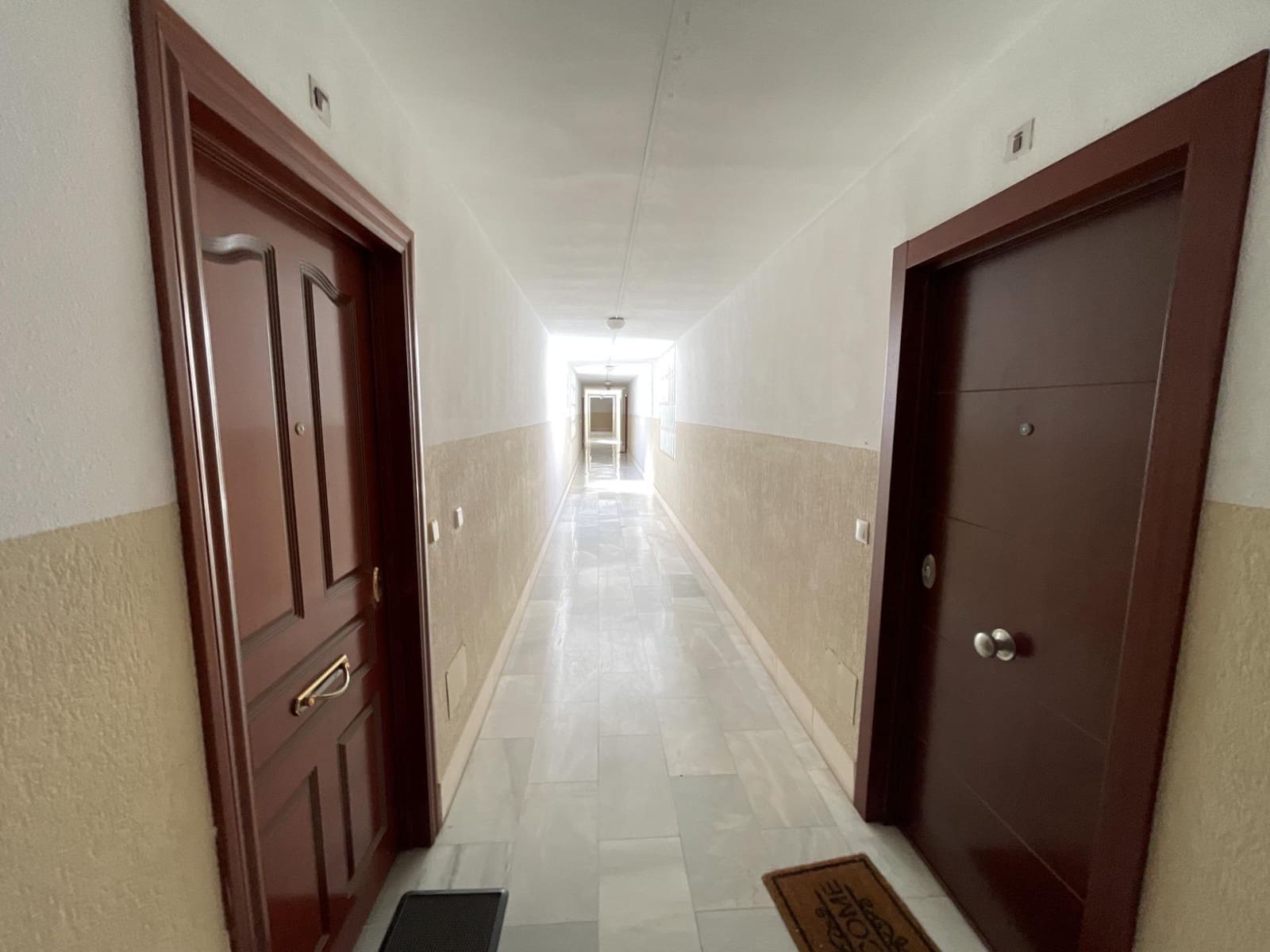 Piso de 4 habitaciones en Málaga ciudad en alquiler - 1.350 € (Ref: 9616089)