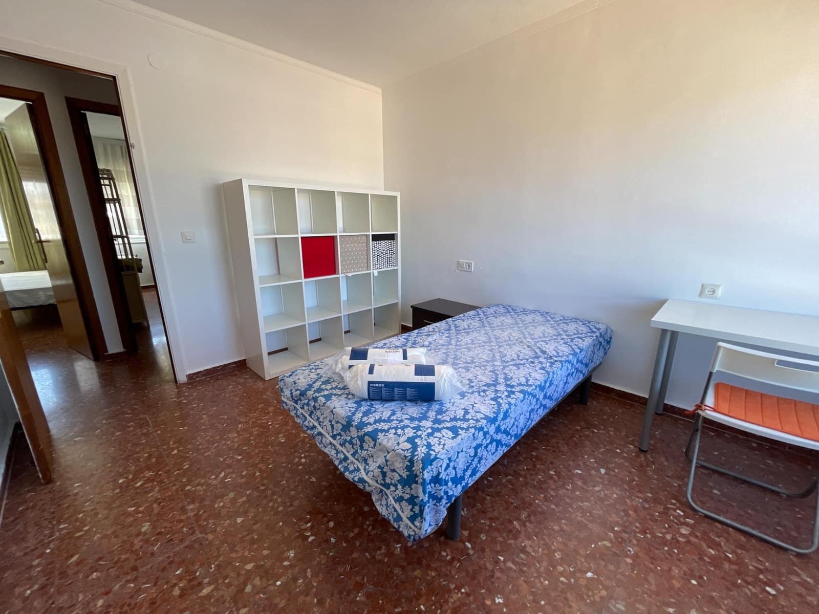 Piso de 4 habitaciones en Málaga ciudad en alquiler - 1.350 € (Ref: 9616089)