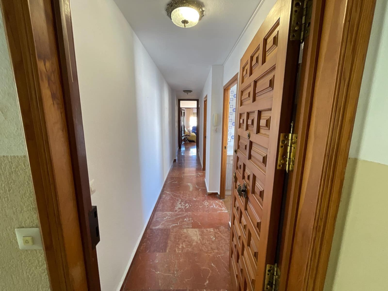 Piso de 4 habitaciones en Málaga ciudad en alquiler - 1.350 € (Ref: 9616089)