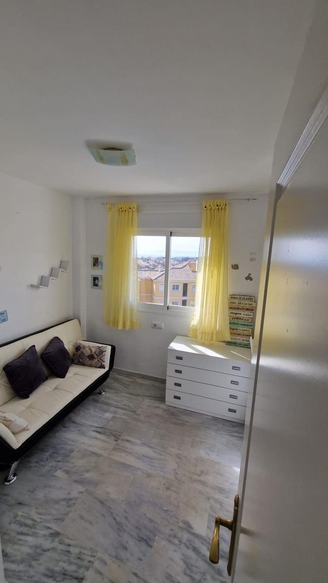 3 sovrum Lägenhet att hyra i Riviera del Sol - 1 200 € (Ref: 9616090)