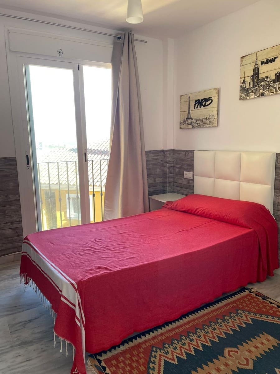 3 sovrum Lägenhet att hyra i Riviera del Sol - 1 200 € (Ref: 9616090)