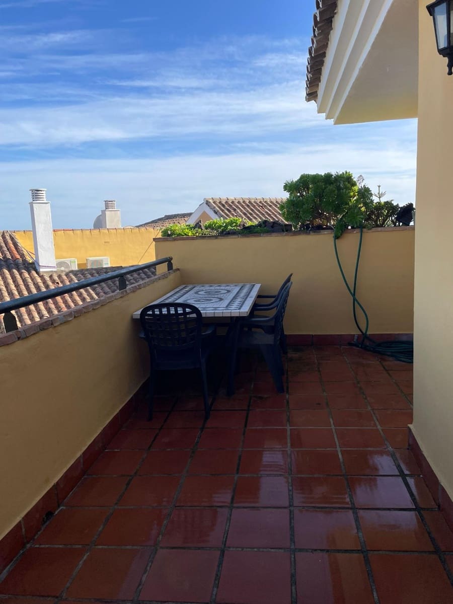 3 sovrum Lägenhet att hyra i Riviera del Sol - 1 200 € (Ref: 9616090)