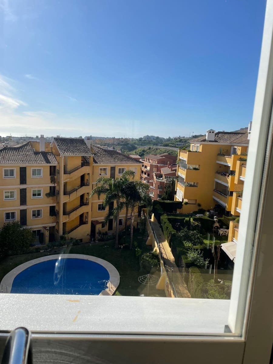 3 sovrum Lägenhet att hyra i Riviera del Sol - 1 200 € (Ref: 9616090)