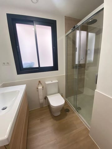 2 sovrum Lägenhet att hyra i La Trinidad, Málaga stad - 1 400 € (Ref: 9619514)