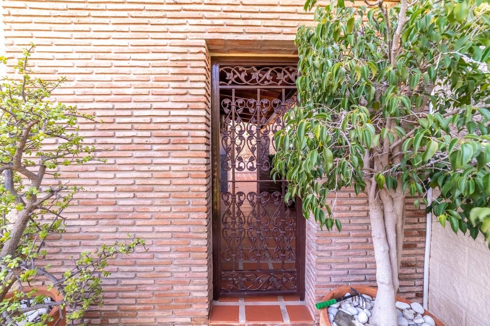 4 bedroom Villa for sale in La Cala del Moral with garage - € 740,000 (Ref: 9625925)