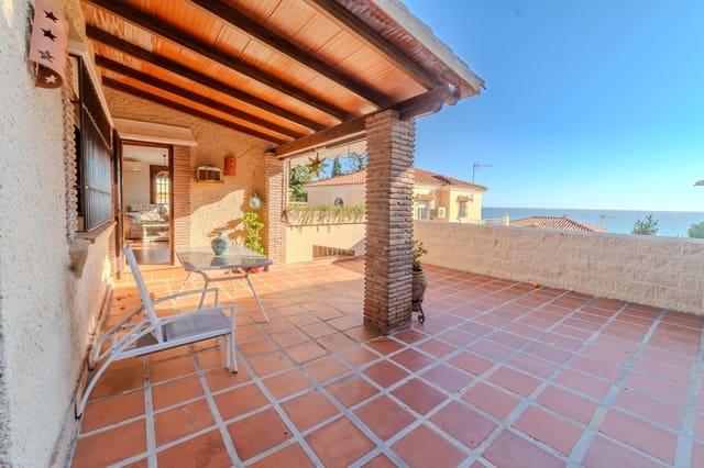 4 soverom Villa til salgs i La Cala del Moral, Rincón de la Victoria med garasje - € 740 000 (Ref: 9625925)