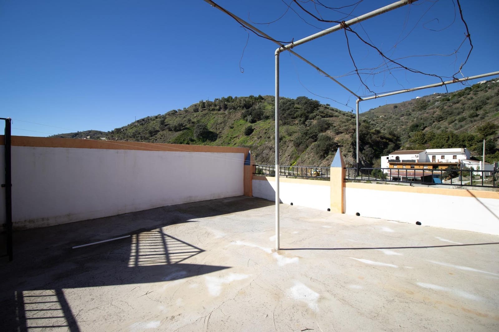 Finca/Casa Rural de 2 habitaciones en Archez en venta con garaje - 839.000 € (Ref: 9630327)