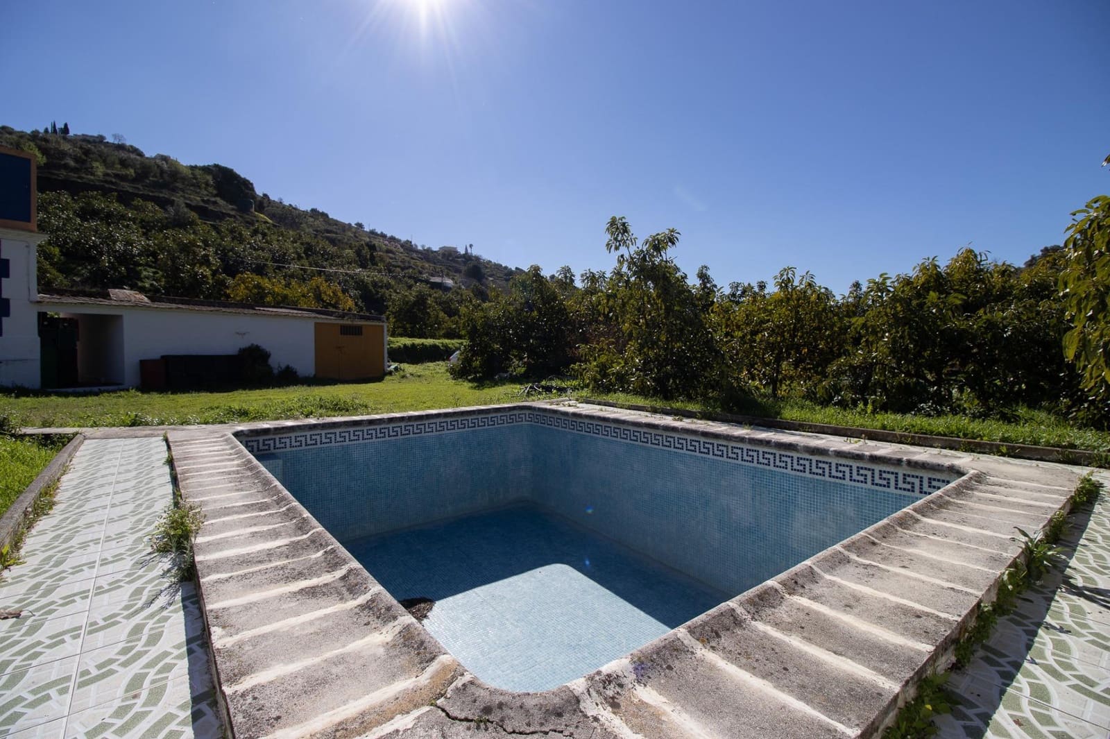 Finca/Casa Rural de 2 habitaciones en Archez en venta con garaje - 839.000 € (Ref: 9630327)