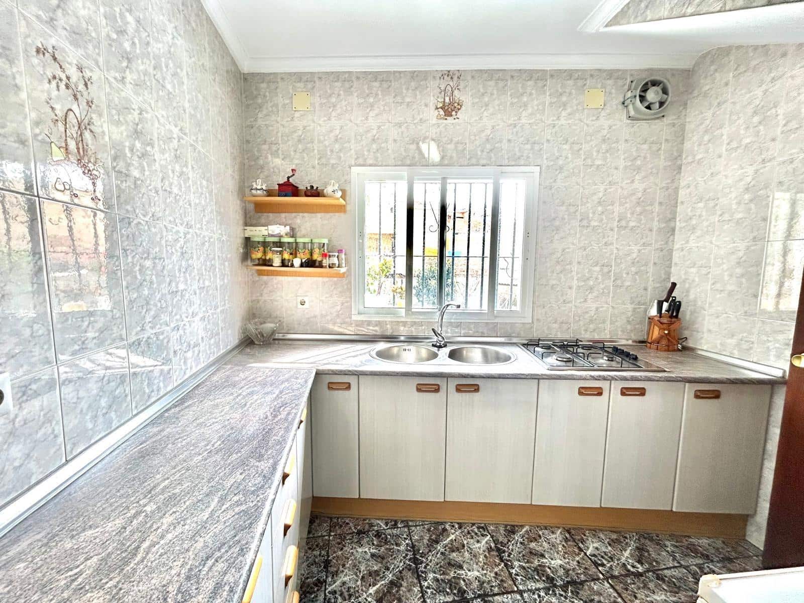 2 makuuhuone Huvila myytävänä paikassa Puerto de la Torre - 318 000 € (Ref: 9634542)