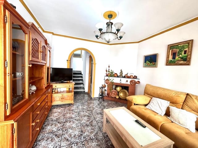 2 makuuhuone Huvila myytävänä paikassa Puerto de la Torre, Málaga kaupunki - 318 000 € (Ref: 9634542)