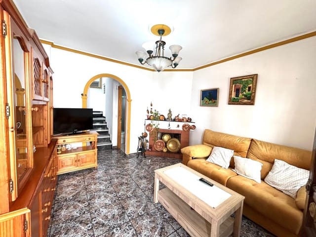 2 makuuhuone Huvila myytävänä paikassa Puerto de la Torre, Málaga kaupunki - 318 000 € (Ref: 9634542)