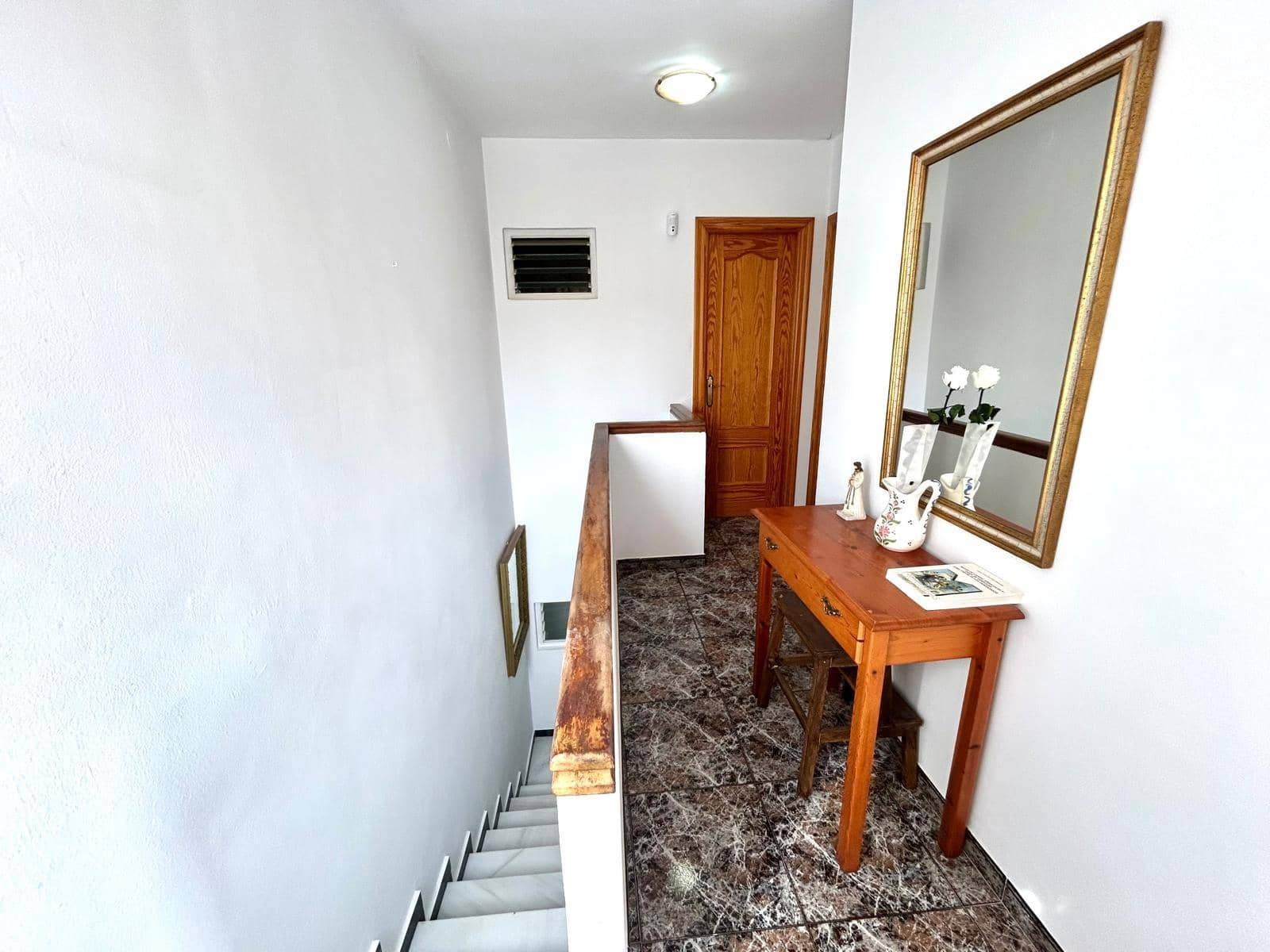 2 makuuhuone Huvila myytävänä paikassa Puerto de la Torre - 318 000 € (Ref: 9634542)