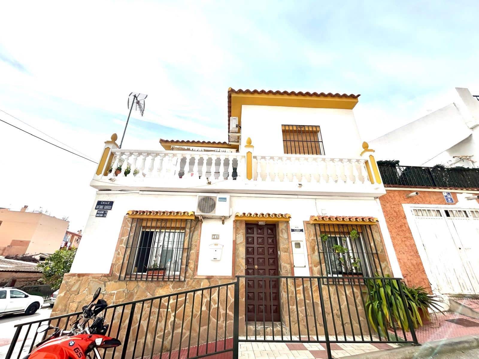 2 makuuhuone Huvila myytävänä paikassa Puerto de la Torre - 318 000 € (Ref: 9634542)