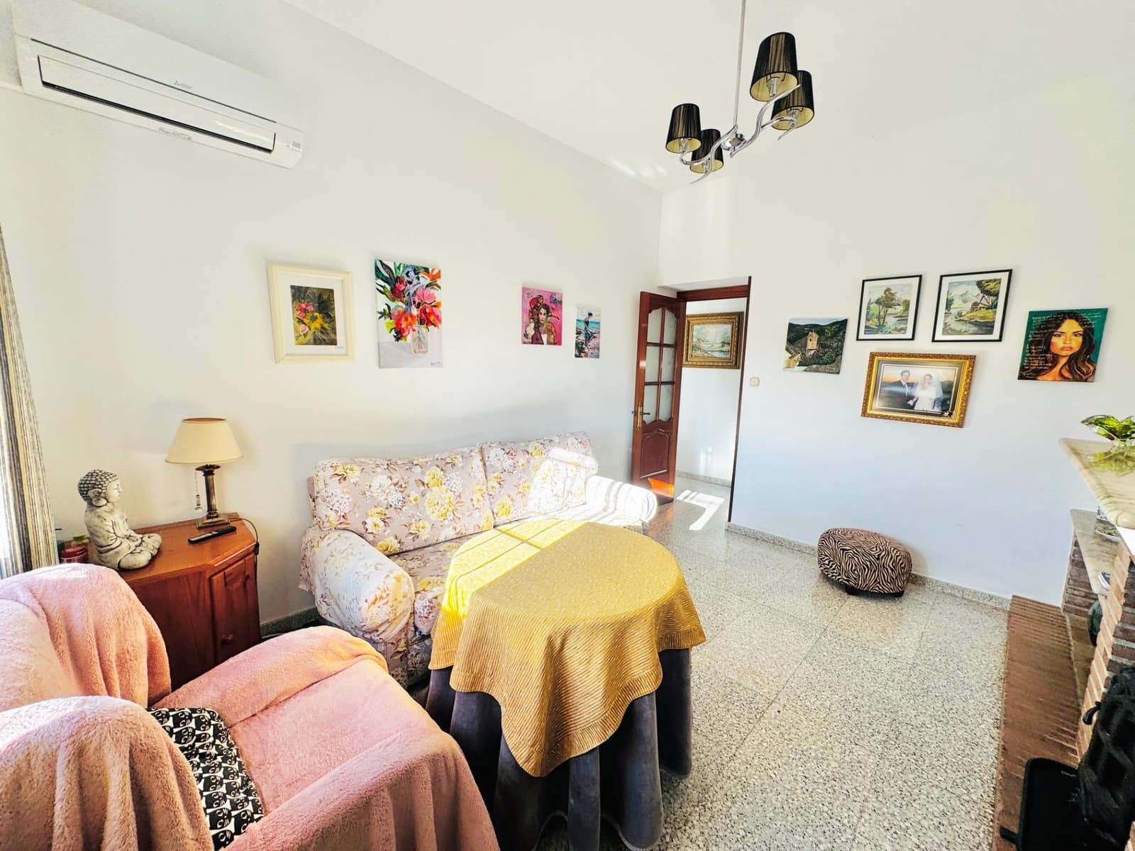 10 bedroom Townhouse for sale in Frigiliana with garage - € 840,000 (Ref: 9634543)