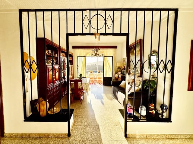 Casa de 10 habitaciones en Frigiliana en venta con garaje - 840.000 € (Ref: 9634543)