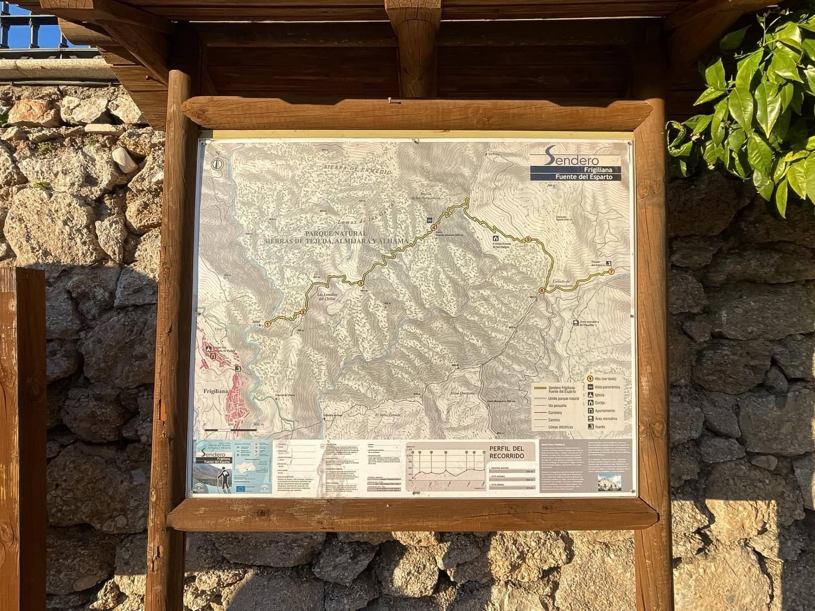 Casa de 10 habitaciones en Frigiliana en venta con garaje - 840.000 € (Ref: 9634543)