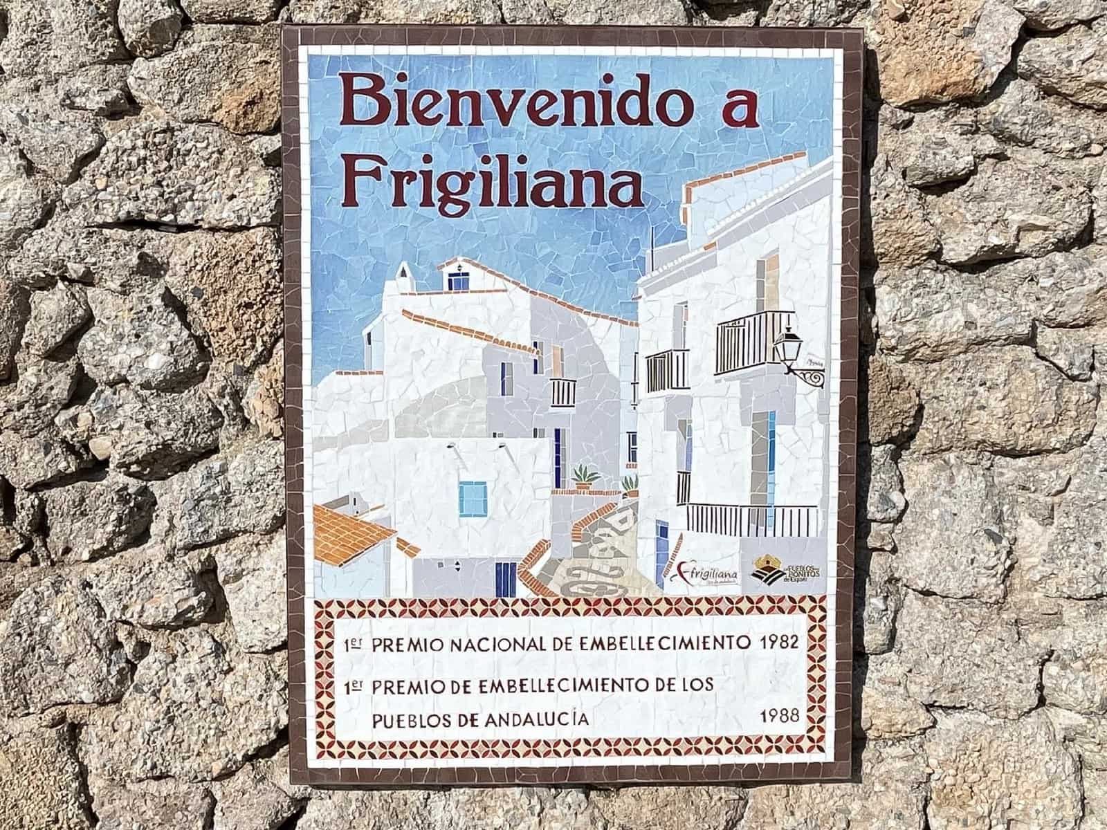 10 bedroom Townhouse for sale in Frigiliana with garage - € 840,000 (Ref: 9634543)