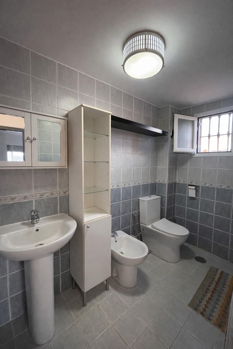 1 sovrum Lägenhet till salu i Chilches - 200 000 € (Ref: 9637803)