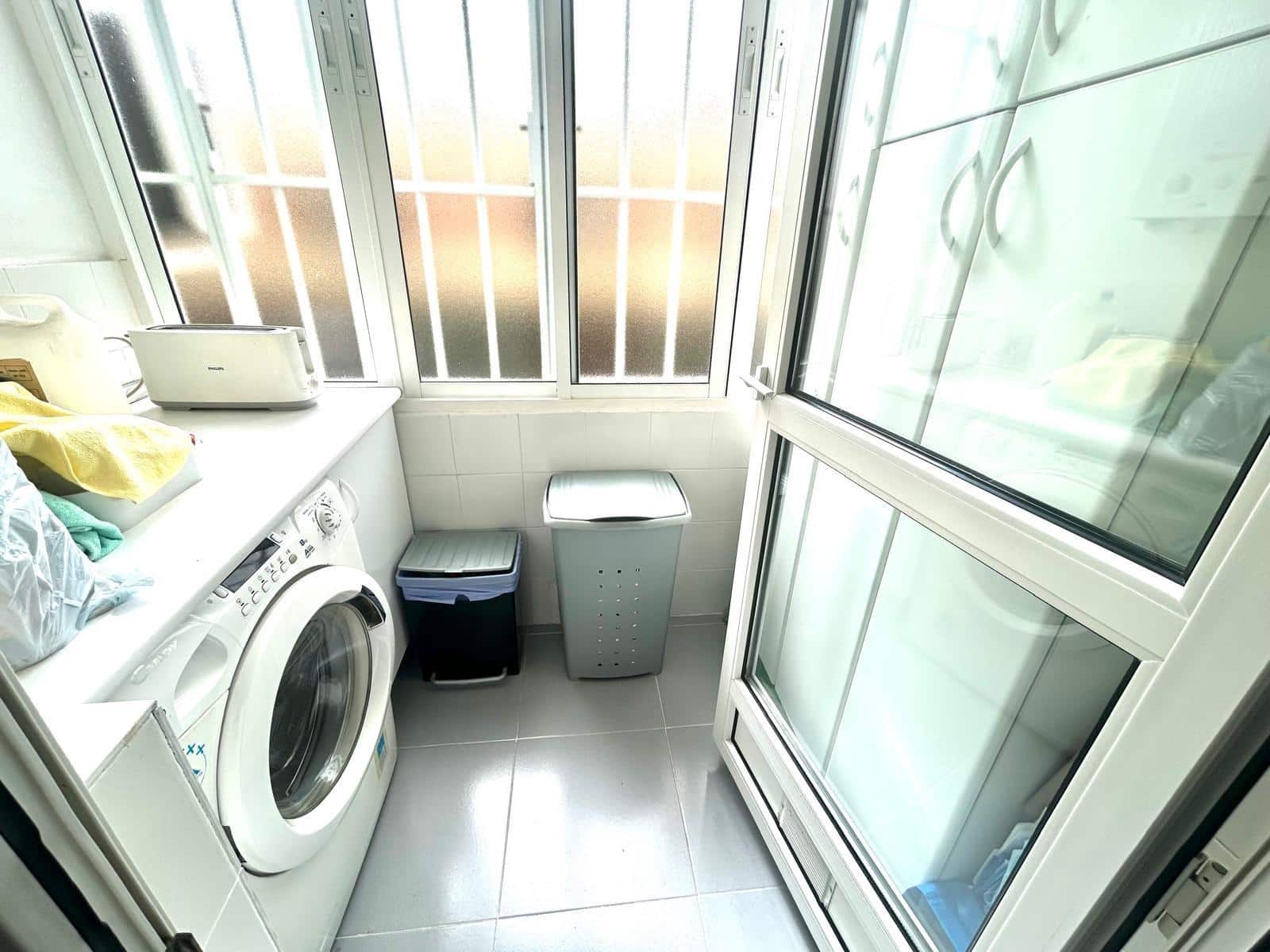 3 slaapkamer Flat te koop in Malaga stad - € 380.000 (Ref: 9652238)