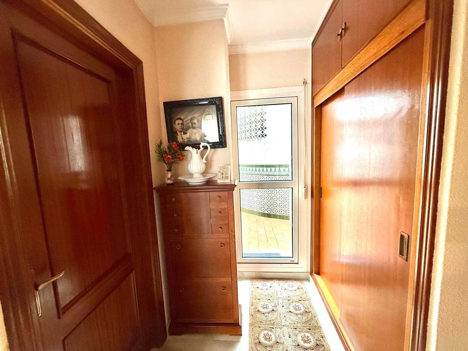 3 slaapkamer Flat te koop in Malaga stad - € 380.000 (Ref: 9652238)