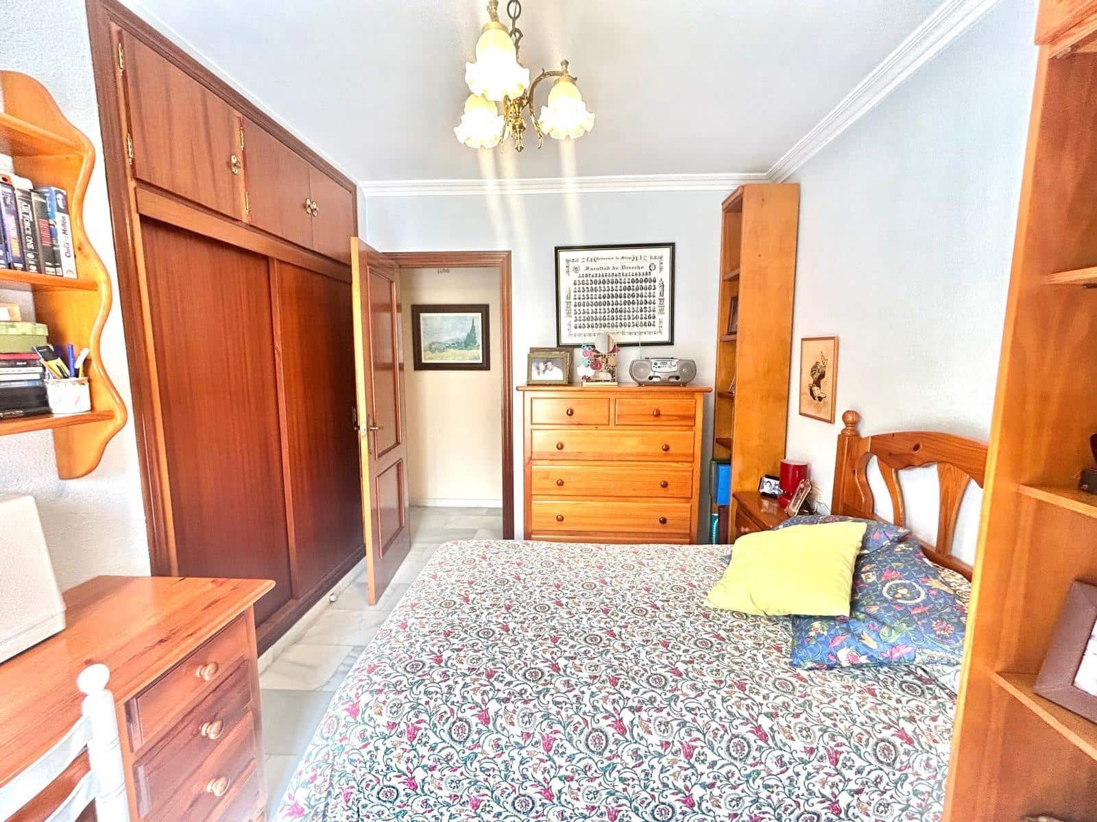 3 slaapkamer Flat te koop in Malaga stad - € 380.000 (Ref: 9652238)