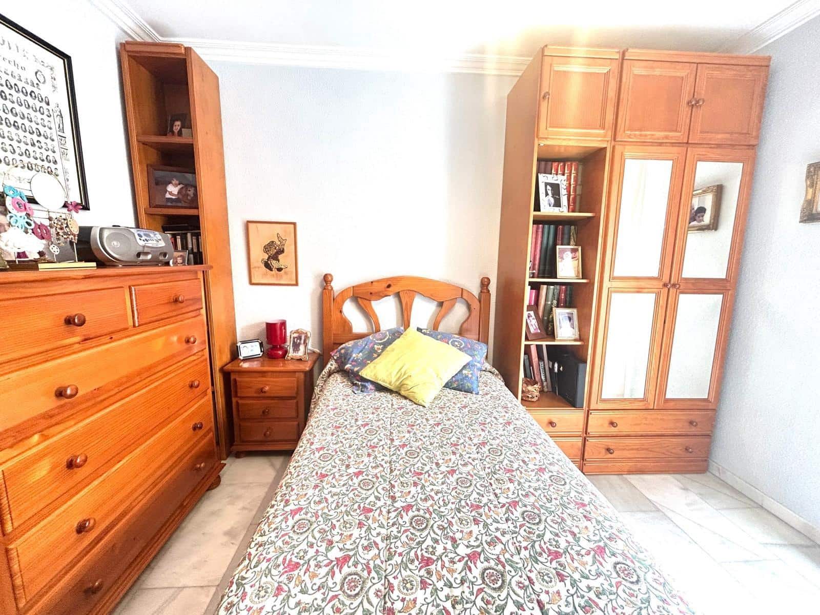 3 slaapkamer Flat te koop in Malaga stad - € 380.000 (Ref: 9652238)