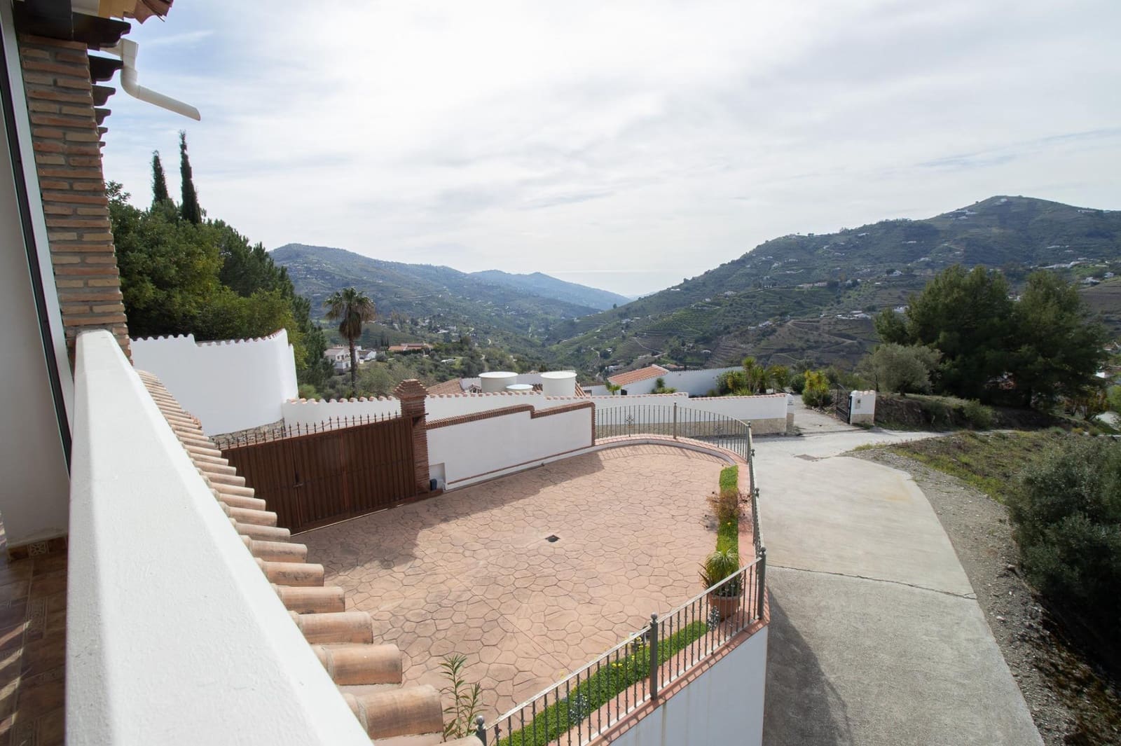 6 slaapkamer Villa te koop in Competa - € 950.000 (Ref: 9659637)