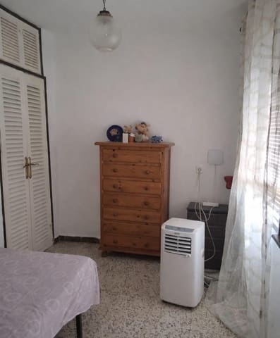 4 slaapkamer Huis te koop in Alhaurín el Grande met garage - € 130.000 (Ref: 9666795)