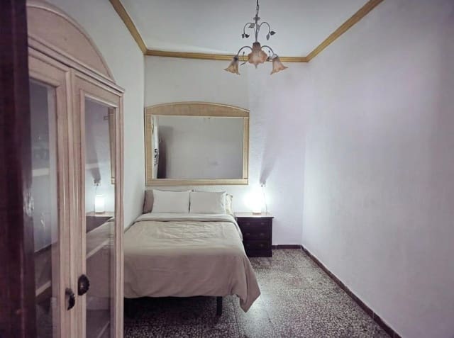 4 slaapkamer Huis te koop in Alhaurín el Grande met garage - € 130.000 (Ref: 9666795)