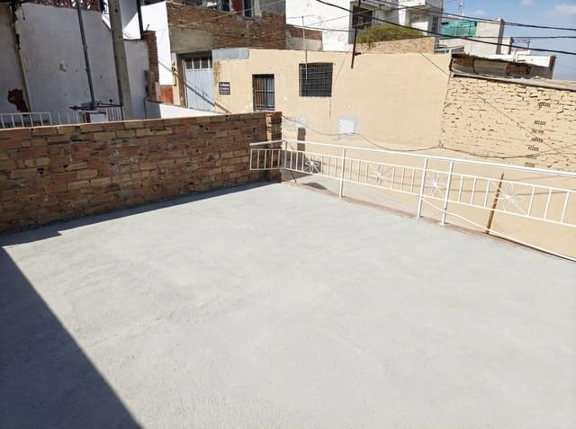 4 slaapkamer Huis te koop in Alhaurín el Grande met garage - € 130.000 (Ref: 9666795)