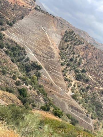 Grunde uden byggetilladelser til salg i Canillas de Aceituno - € 90.000 (Ref: 9670922)