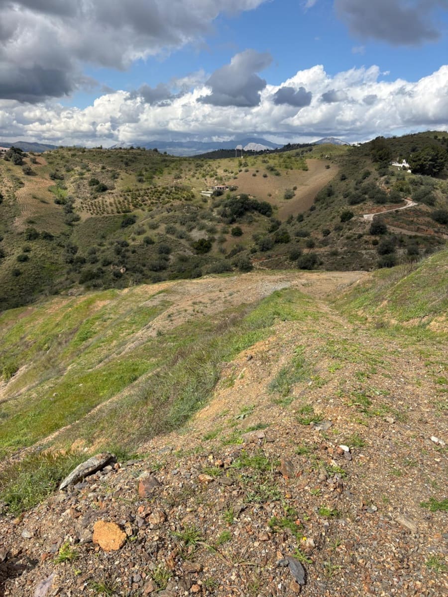 Landgrundstück zu verkaufen in Canillas de Aceituno - 79.000 € (Ref: 9670922)