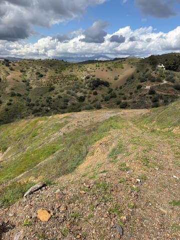 Terre non Aménagée à vendre à Canillas de Aceituno - 74 999 € (Ref: 9670922)