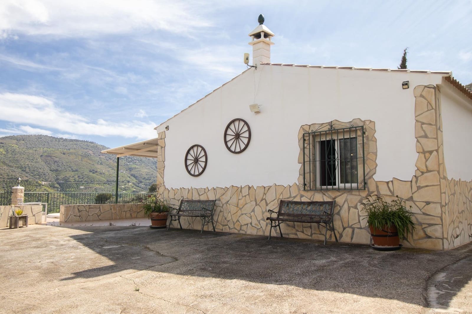 2 bedroom Finca/Country House for sale in Competa - € 435,000 (Ref: 9677641)