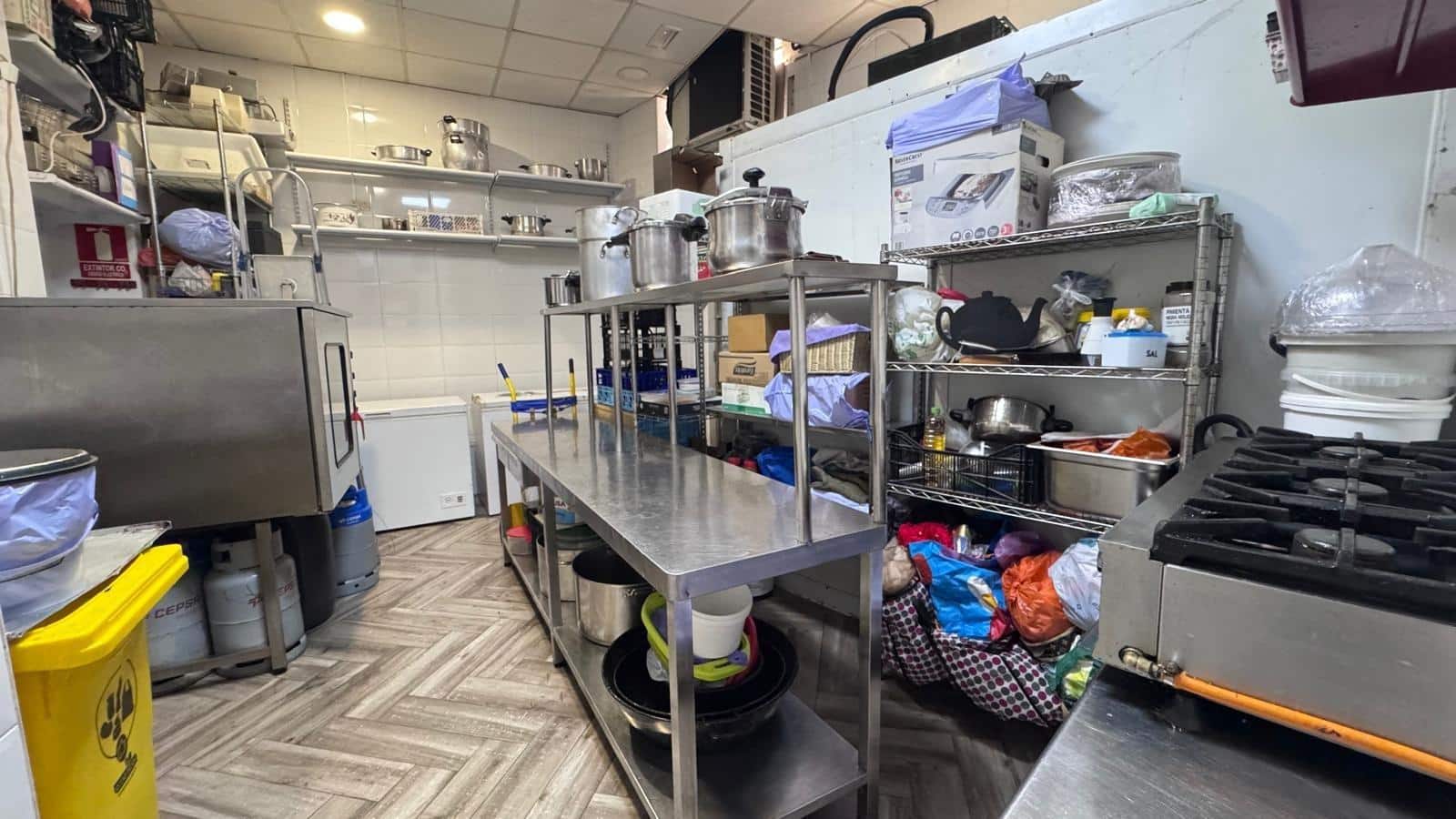 Kommersiell att hyra i Malaga stad - 765 € (Ref: 9677642)