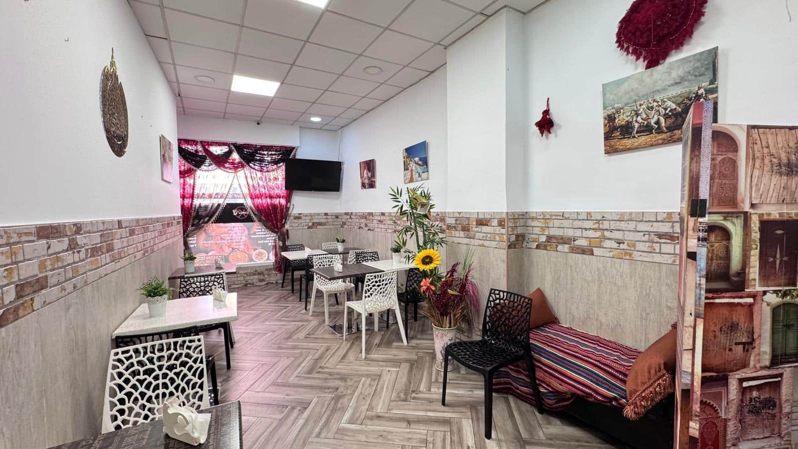 Kommersiell att hyra i Malaga stad - 765 € (Ref: 9677642)