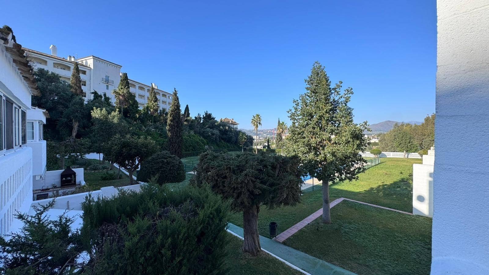 2 soveværelse Lejlighed til salg i Mijas Golf med swimmingpool - € 249.000 (Ref: 9712197)