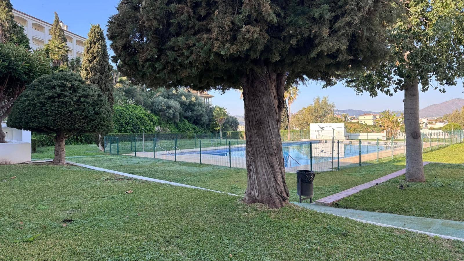 2 soveværelse Lejlighed til salg i Mijas Golf med swimmingpool - € 249.000 (Ref: 9712197)