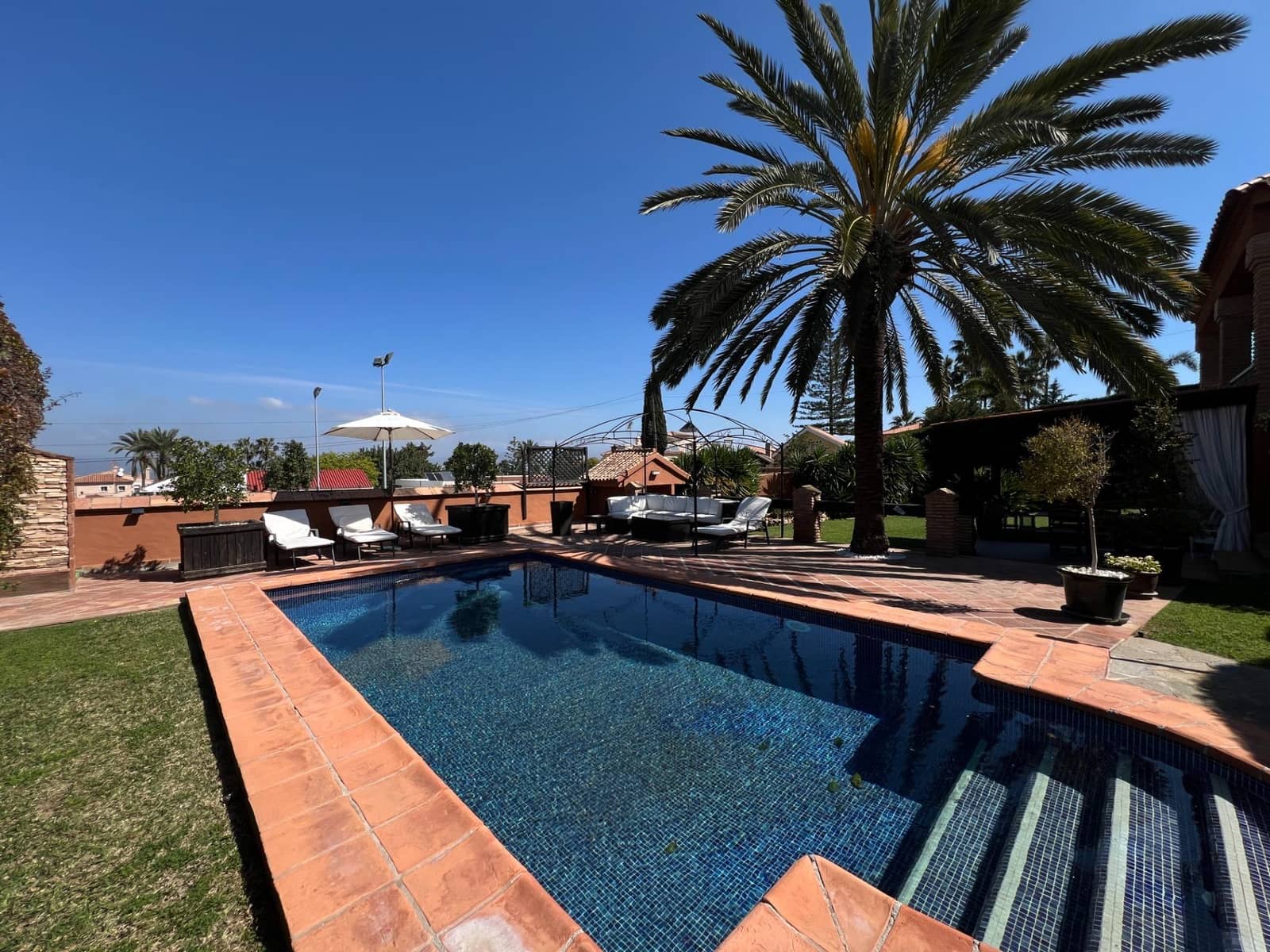 3 camera da letto Villa in vendita in Alhaurin de la Torre con piscina - 985.000 € (Rif: 9715132)