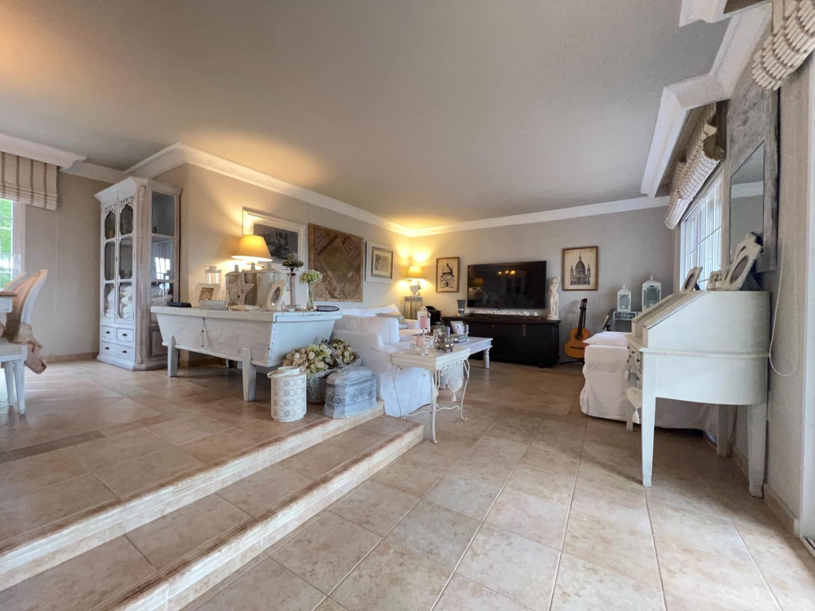 3 makuuhuone Huvila myytävänä paikassa Alhaurin de la Torre mukana uima-altaan - 985 000 € (Ref: 9715132)