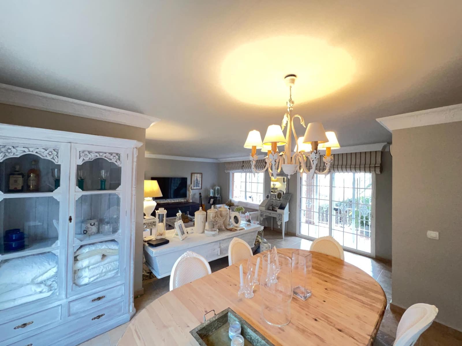 3 makuuhuone Huvila myytävänä paikassa Alhaurin de la Torre mukana uima-altaan - 985 000 € (Ref: 9715132)