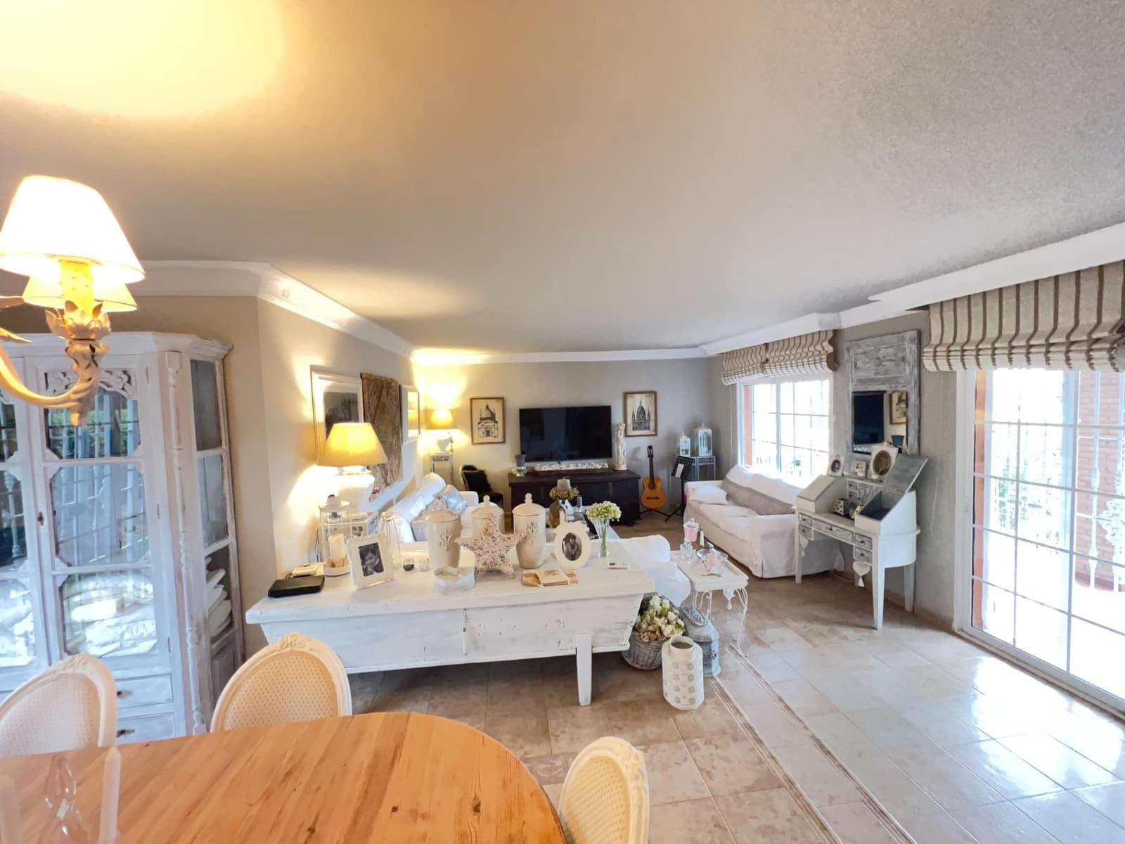 3 makuuhuone Huvila myytävänä paikassa Alhaurin de la Torre mukana uima-altaan - 985 000 € (Ref: 9715132)