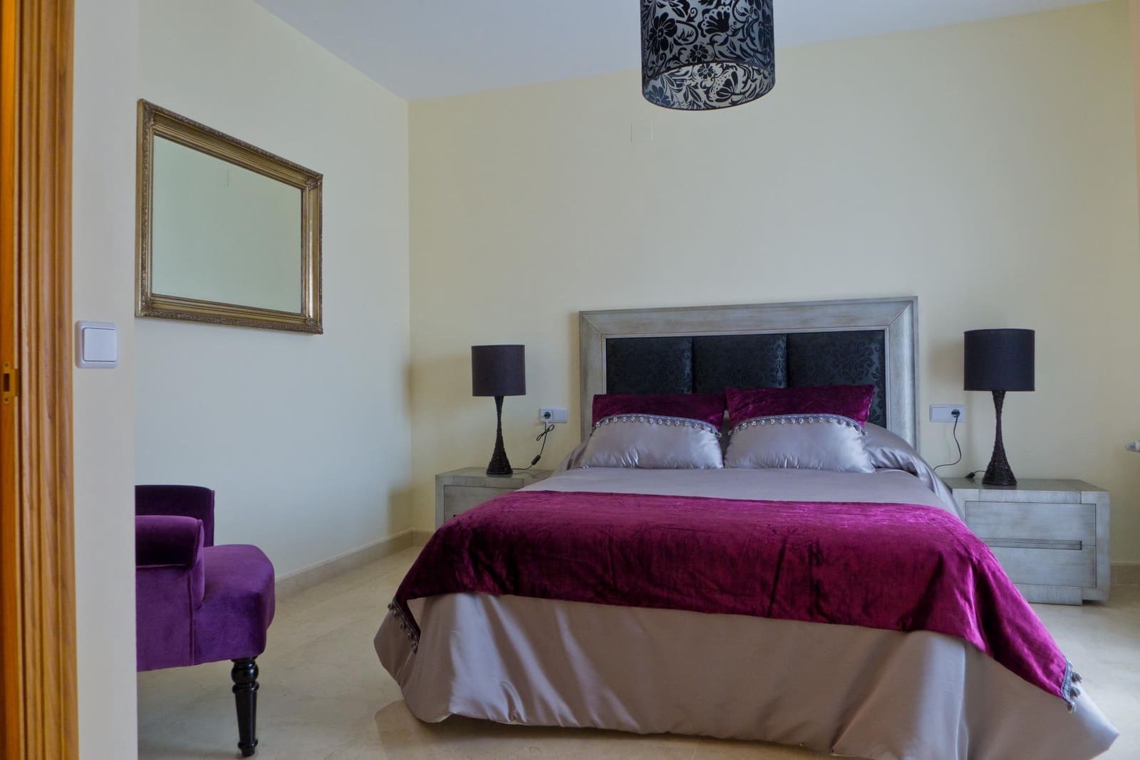 3 bedroom Semi-detached Villa for sale in Coin with pool garage - € 420,000 (Ref: 9720205)