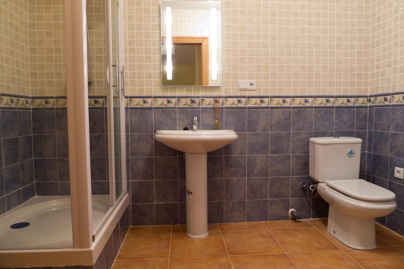 3 bedroom Semi-detached Villa for sale in Coin with pool garage - € 420,000 (Ref: 9720205)