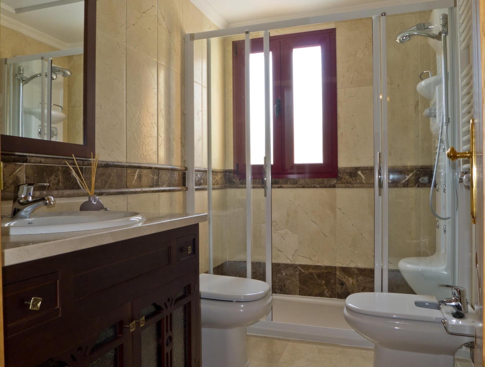 3 bedroom Semi-detached Villa for sale in Coin with pool garage - € 420,000 (Ref: 9720205)