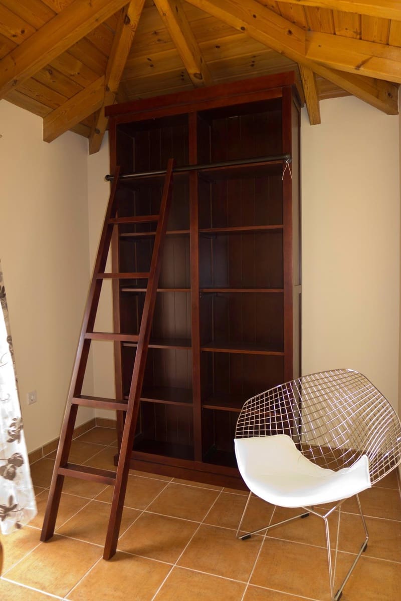 5 bedroom Semi-detached Villa for sale in Coin with pool garage - € 420,000 (Ref: 9720205)